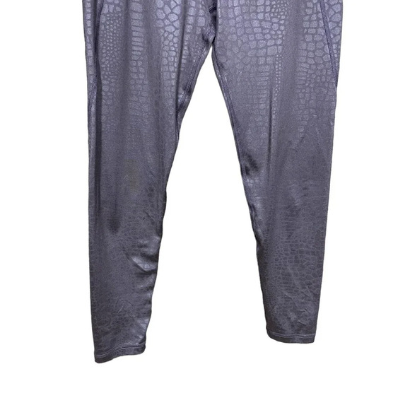 Sweaty Betty All Day‎ Embossed Crocodile 7/8 Leggings Maroon Red Size XS - Picture 3 of 9